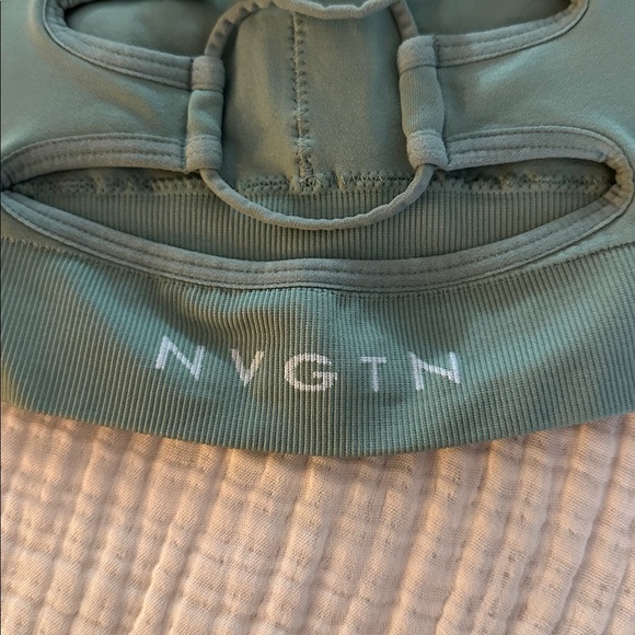 NVGTN One-Shoulder Green Sports Bra - Picture 3 of 4